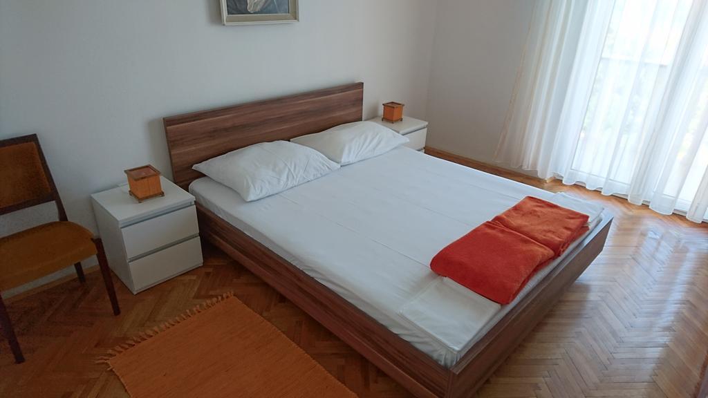 Apartments Anastazija Pag Town Buitenkant foto